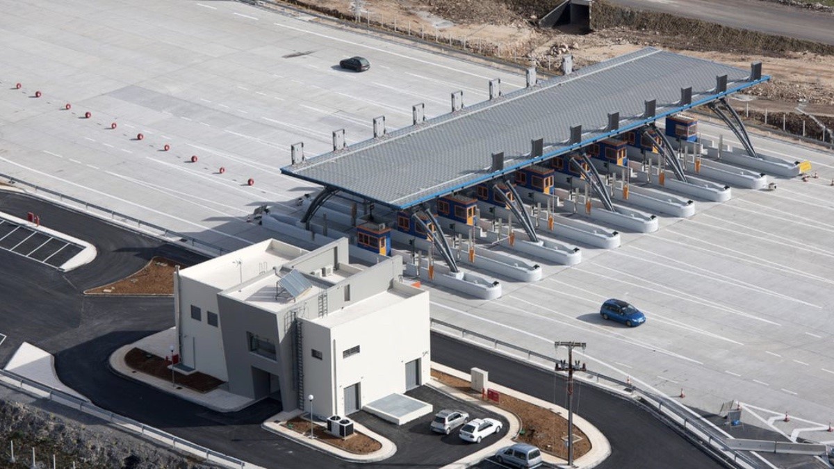 Στο 35% οι διελεύσεις ΙΧ με πομποδέκτη